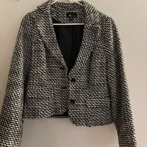 Classic black and white blazer!
